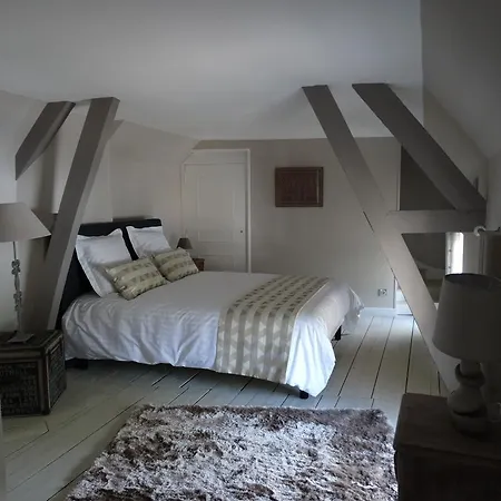 Le Clos Des Armoiries Bed & Breakfast
